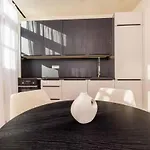 Apartment Lakefront In 55030