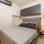 Lakefront In 55030 Apartment *